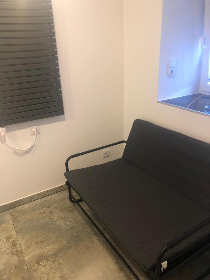 Blisko Teatru 2 Appartement Wałbrzych Buitenkant foto