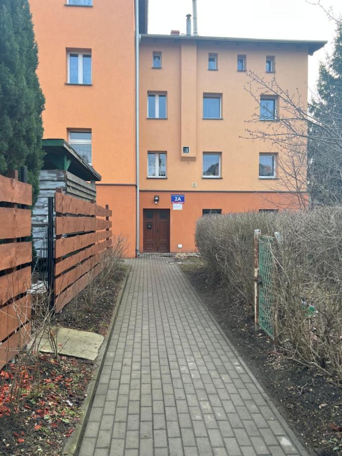 Blisko Teatru 2 Appartement Wałbrzych Buitenkant foto